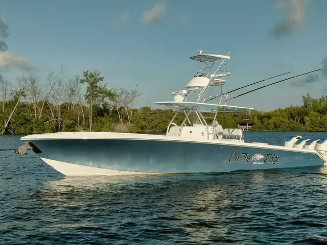 Bahama 41 Center Console