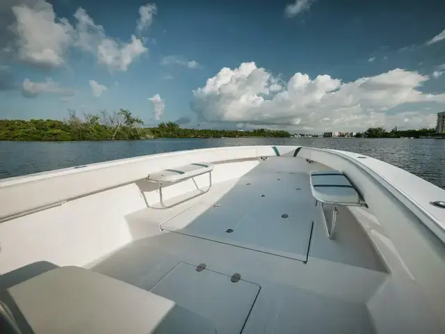 Bahama 41 Center Console