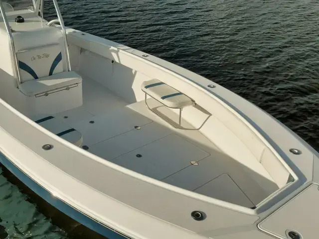 Bahama 41 Center Console