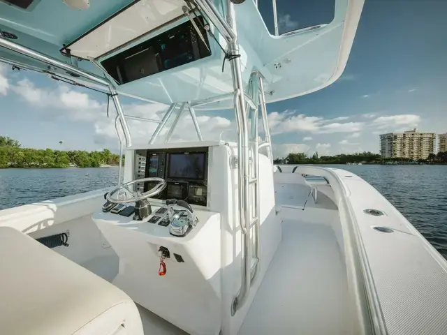 Bahama 41 Center Console