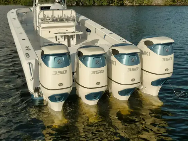 Bahama 41 Center Console