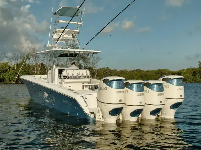 Bahama 41 Center Console