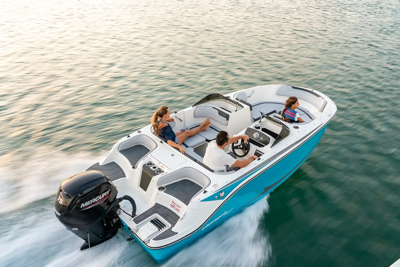 2024 Bayliner element m17