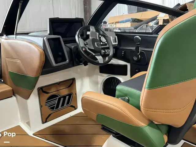 Malibu 25 Lsv