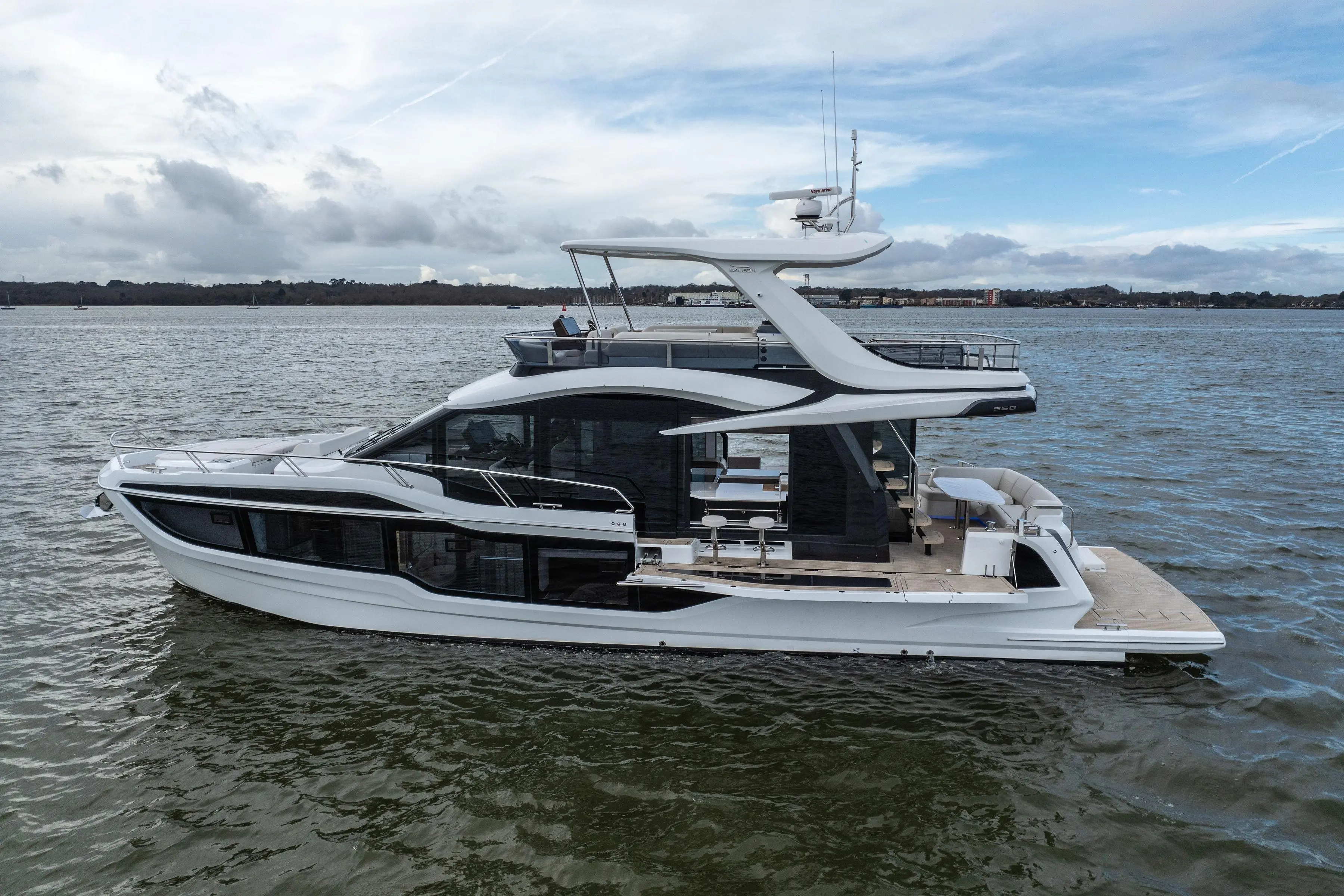 2024 Galeon 560 fly