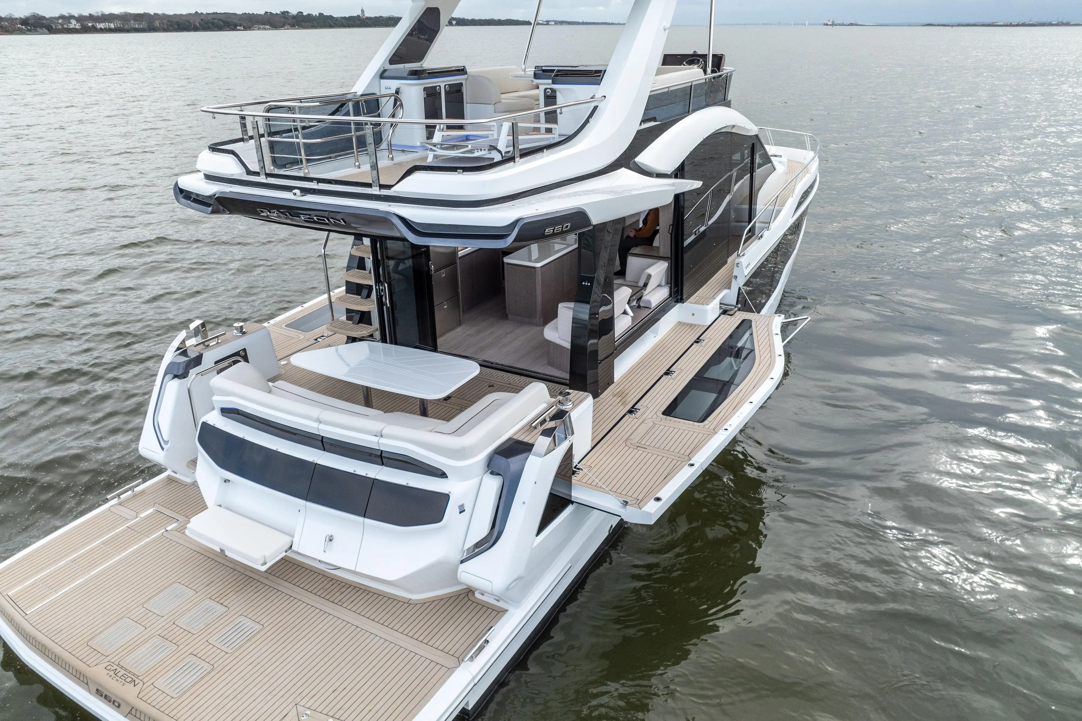 2024 Galeon 560 fly