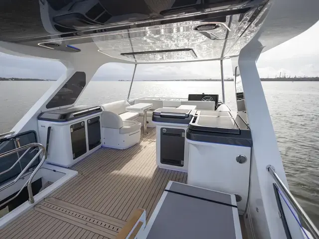 Galeon 560 Fly