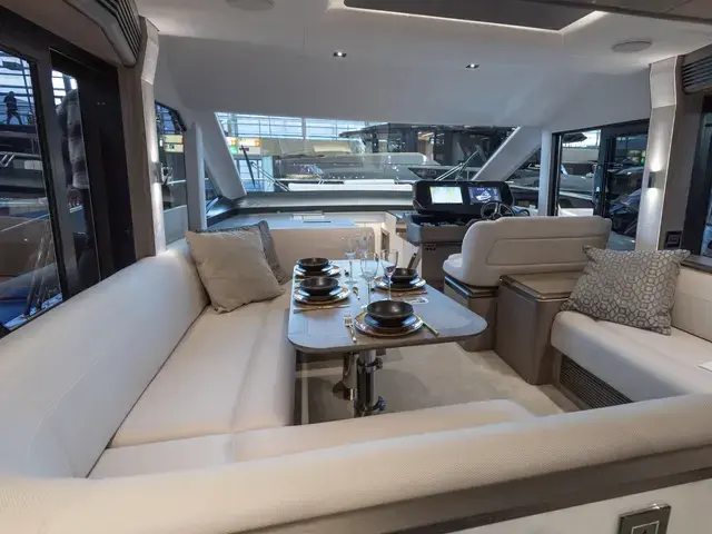 Galeon 560 Fly