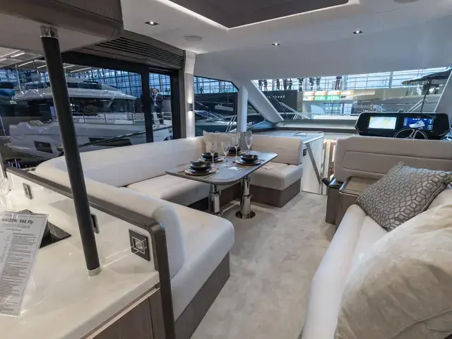 Galeon 560 Fly