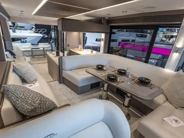 Galeon 560 Fly