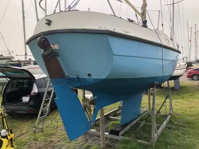 Offshore Yachts Halcyon Clipper 27