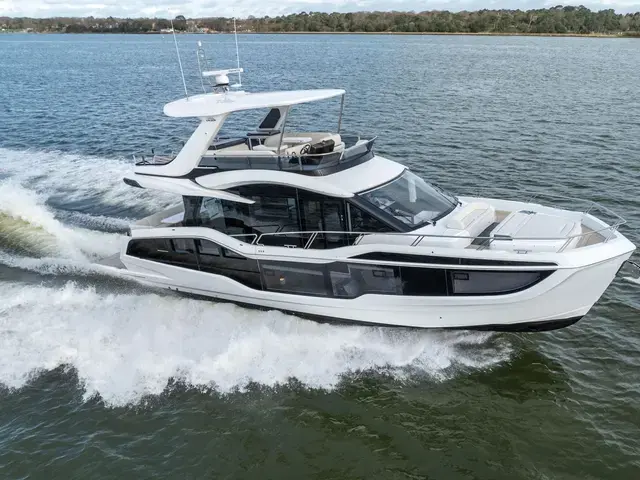 Galeon 560 Fly