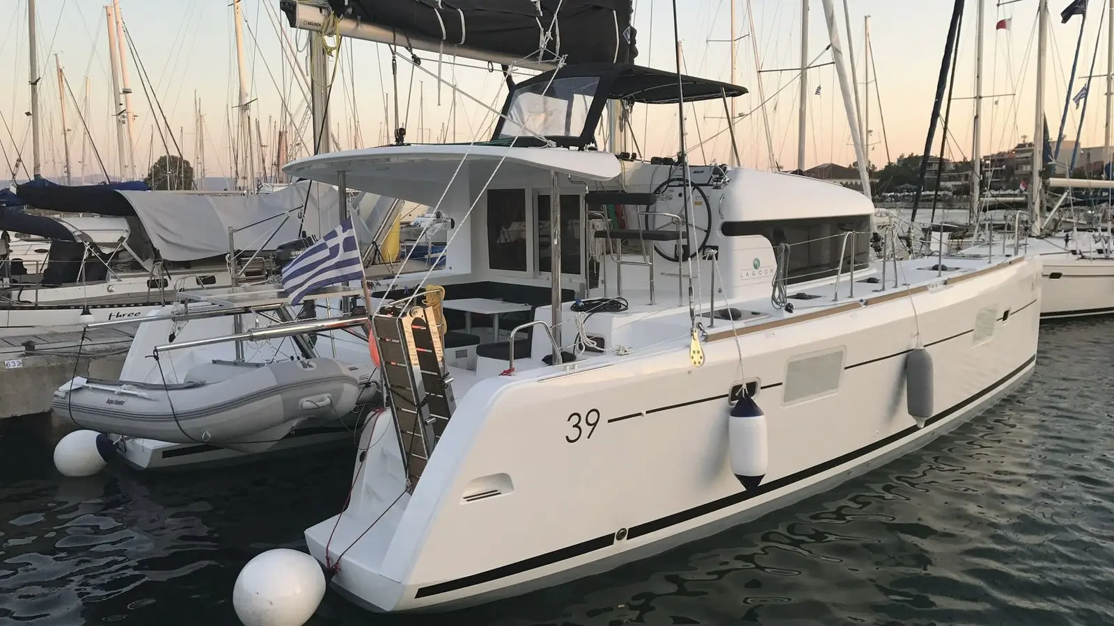 2017 Lagoon 39