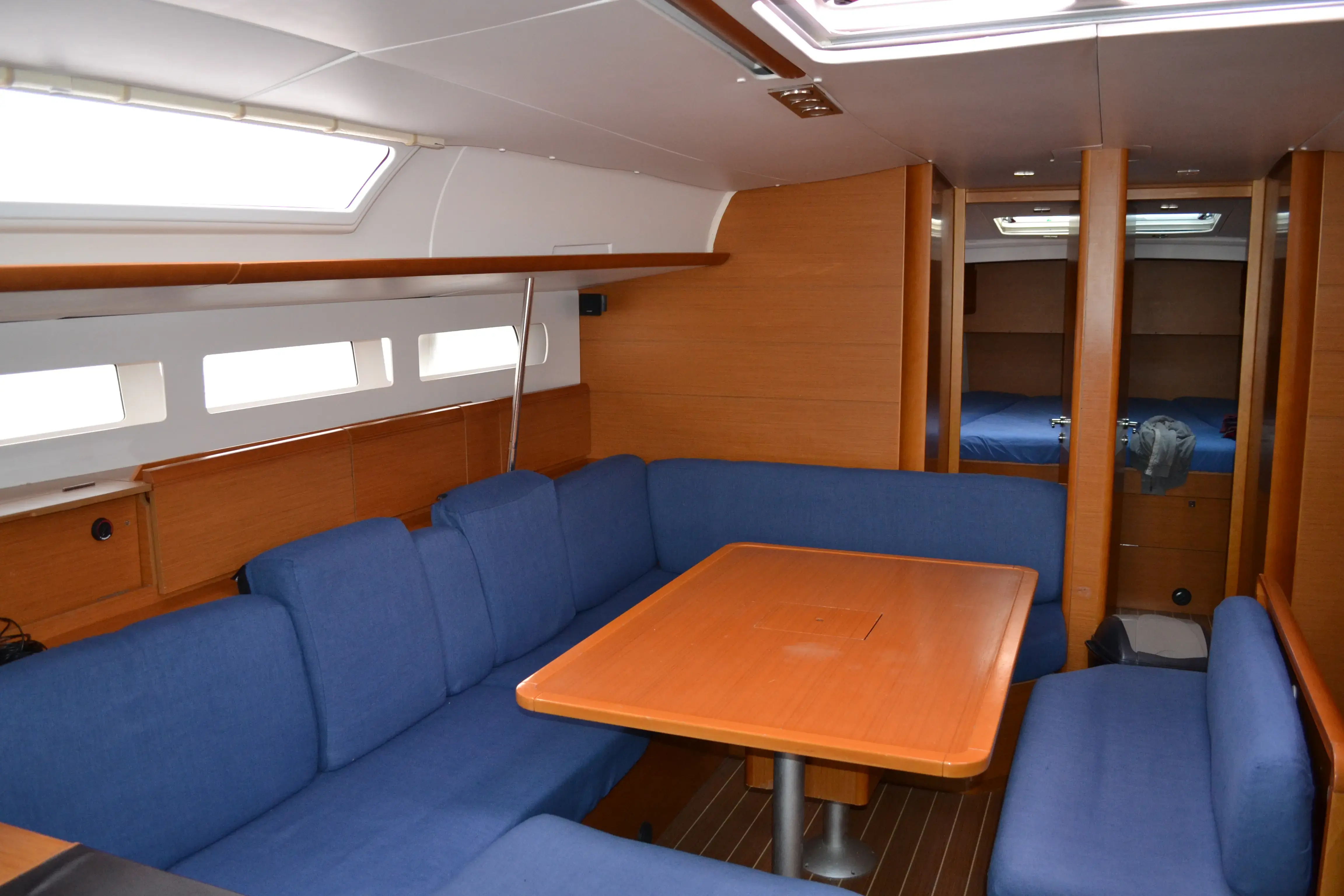 2013 Jeanneau sun odyssey 509