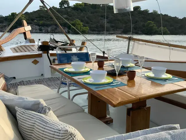 Motorsailer Caique 45