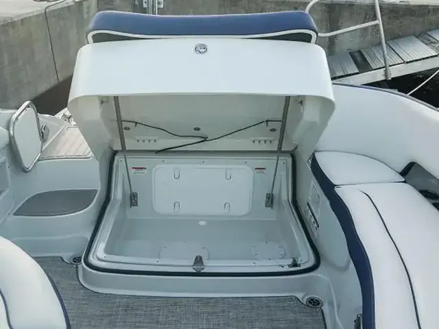 Crownline 270 Xss