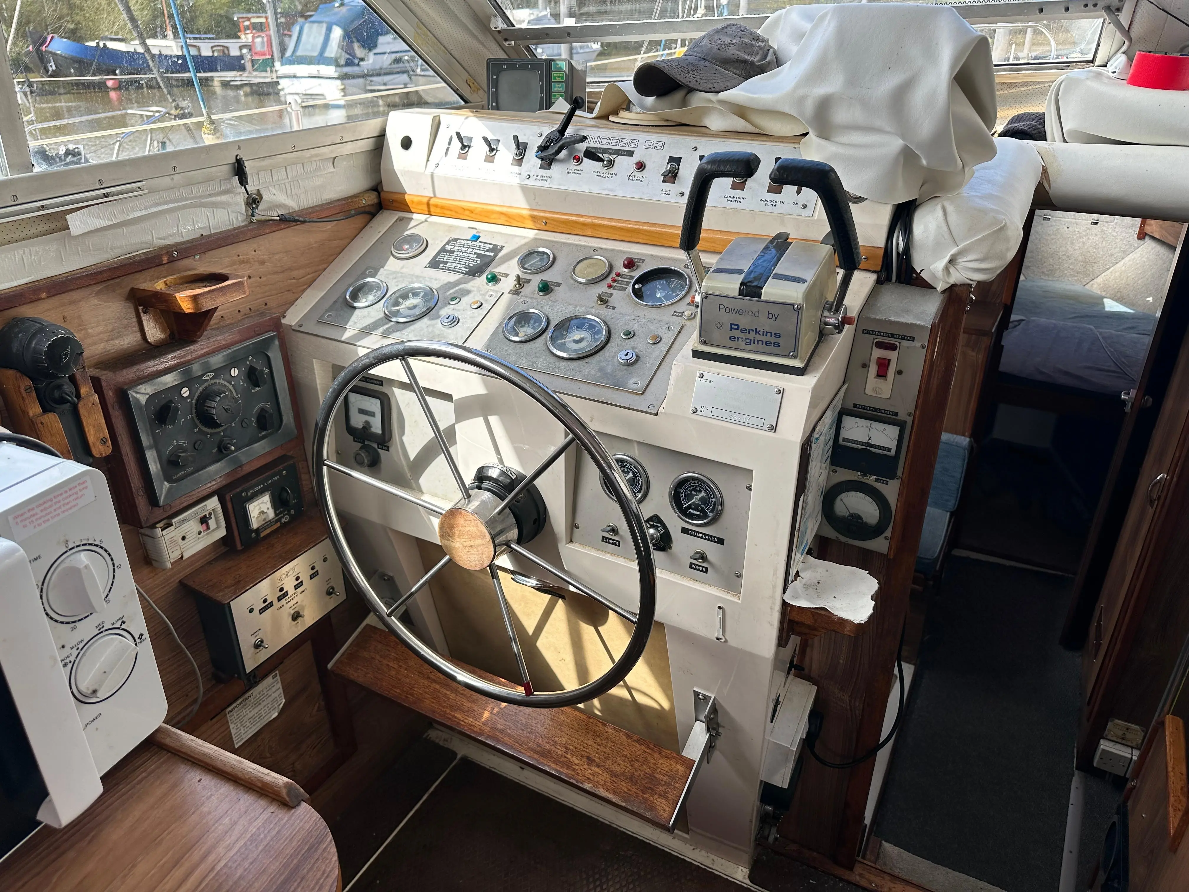 1976 Princess 33