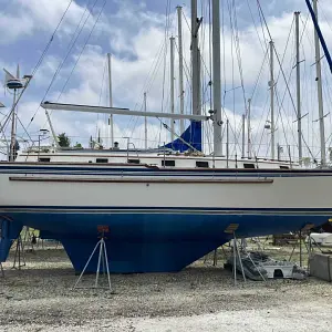 1985 Endeavour 40