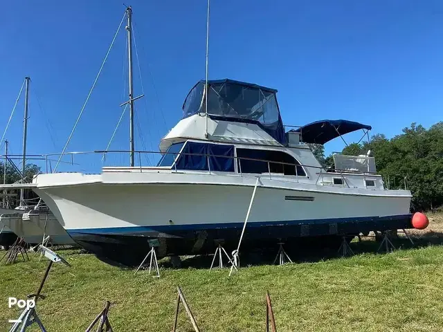 Ocean Yachts 40+2 Flying Bridge Trawler