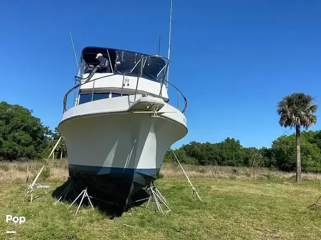 Ocean Yachts 40+2 Flying Bridge Trawler