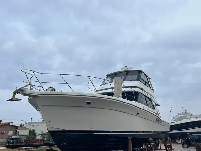 Riviera 48 Flybridge