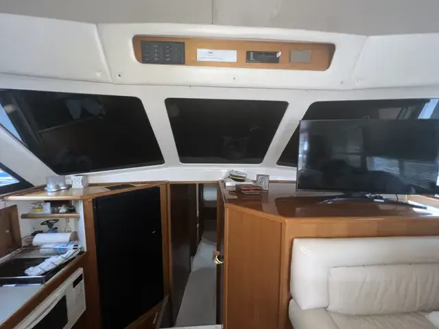 Riviera 48 Flybridge