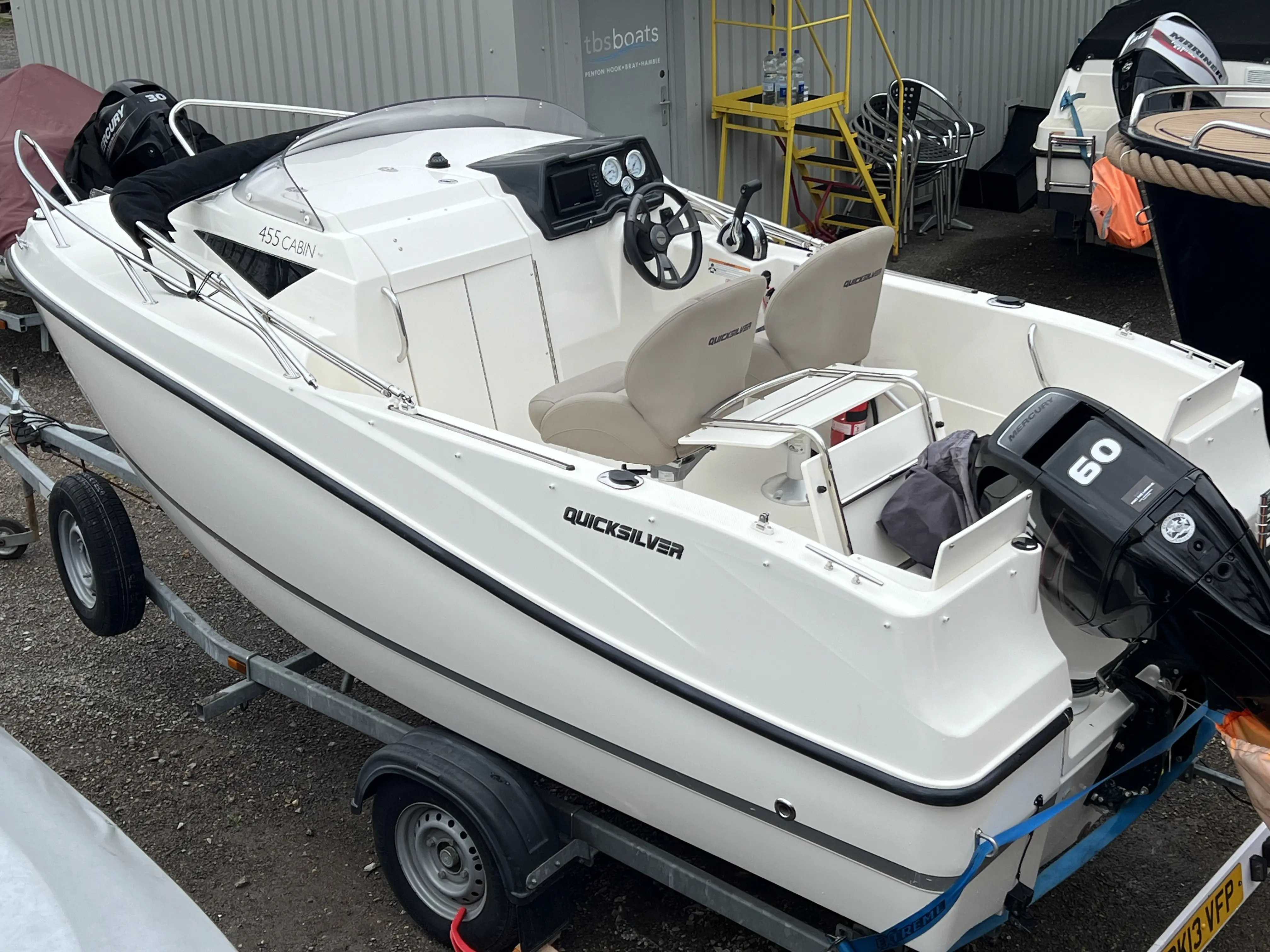 2017 Quicksilver 455 activ cabin