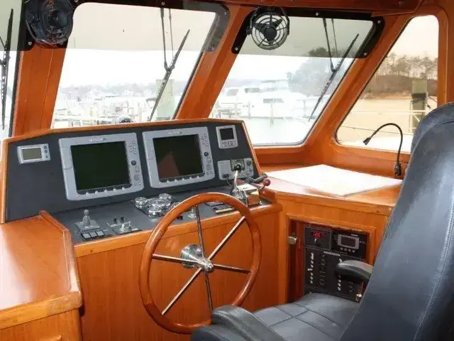 North Pacific 43 Pilothouse