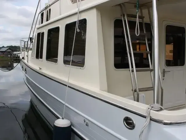 North Pacific 43 Pilothouse