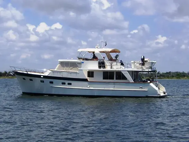 GRAND ALASKAN Raised Pilothouse