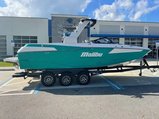 Malibu M240