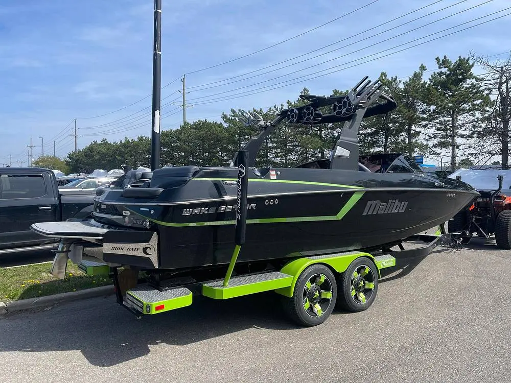 2018 Malibu 24 mxz