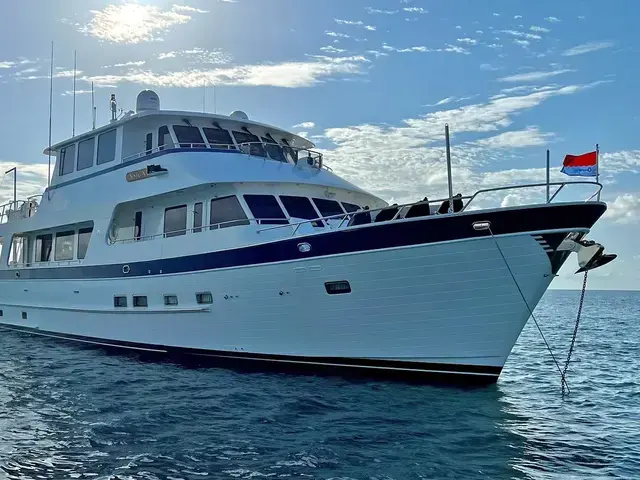 Outer Reef 860 Deluxbridge Motoryacht