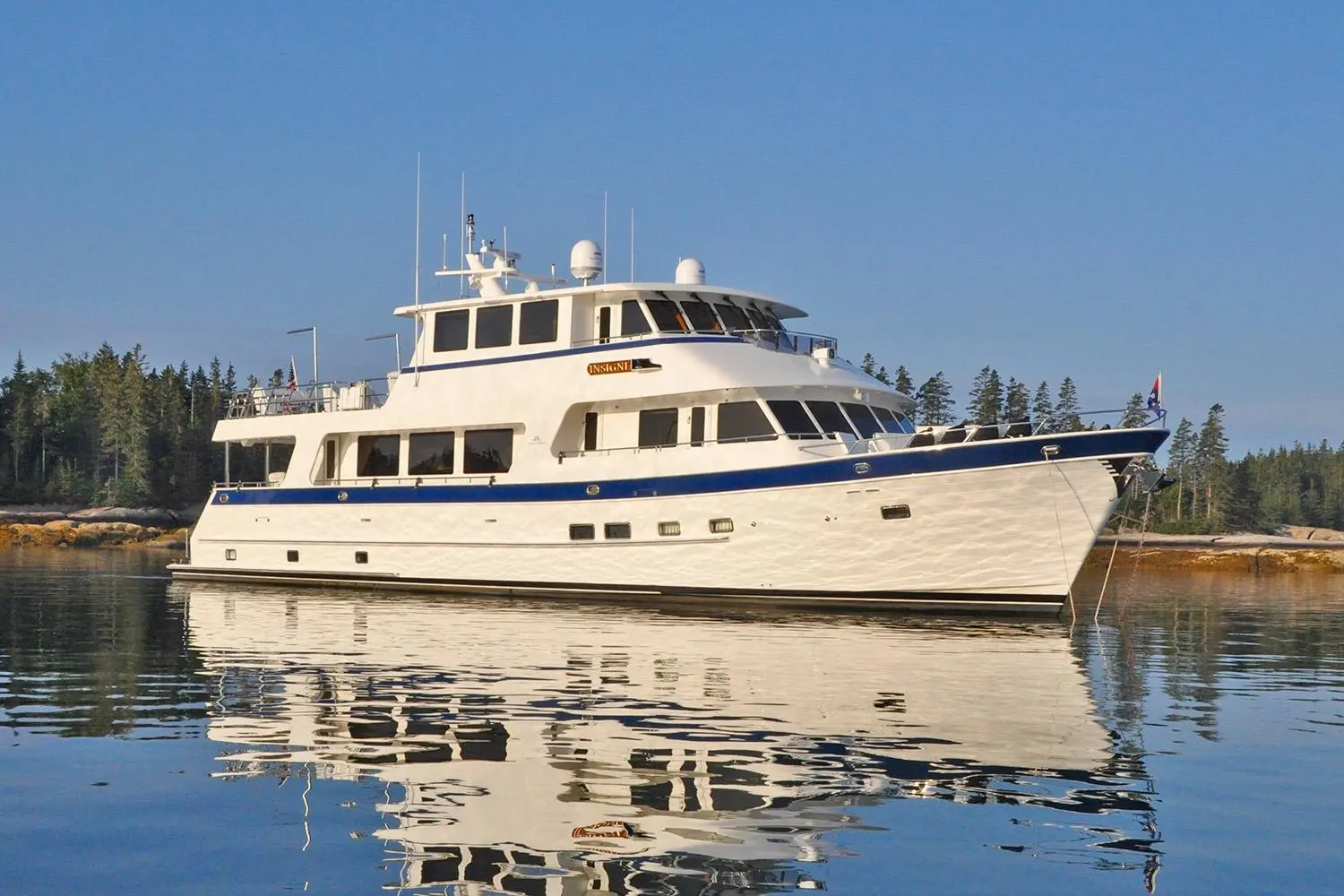 2017 Outer Reef 860 deluxbridge motoryacht