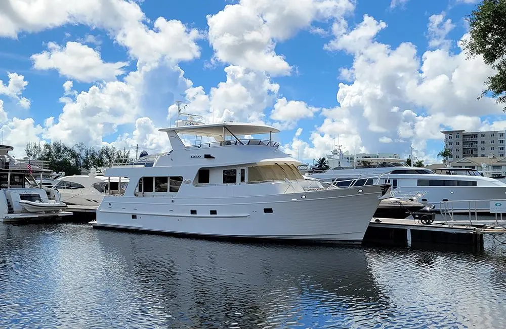 2006 Outer Reef 650 motoryacht