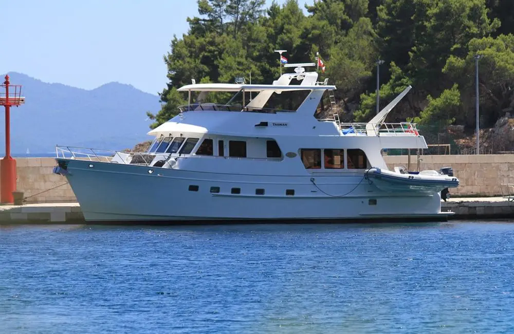 2006 Outer Reef 650 motoryacht