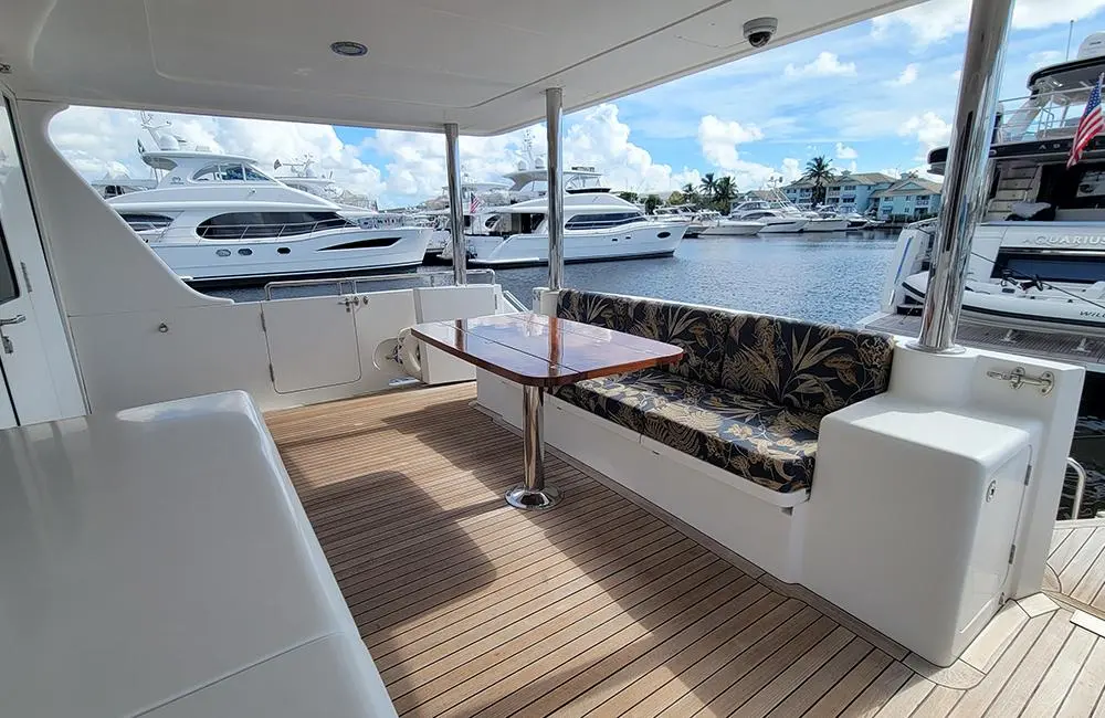 2006 Outer Reef 650 motoryacht