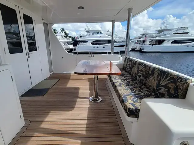 Outer Reef 650 Motoryacht