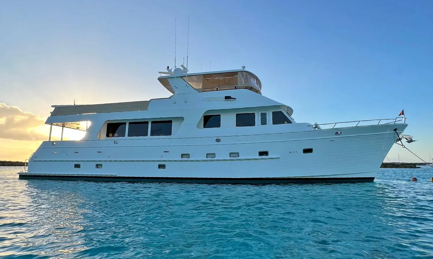 2007 Outer Reef 800 motoryacht