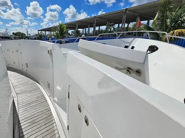 Outer Reef 800 Motoryacht