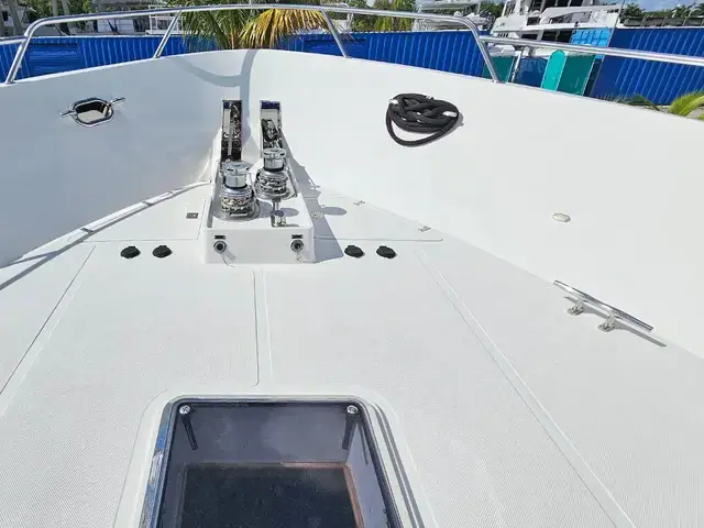 Outer Reef 800 Motoryacht