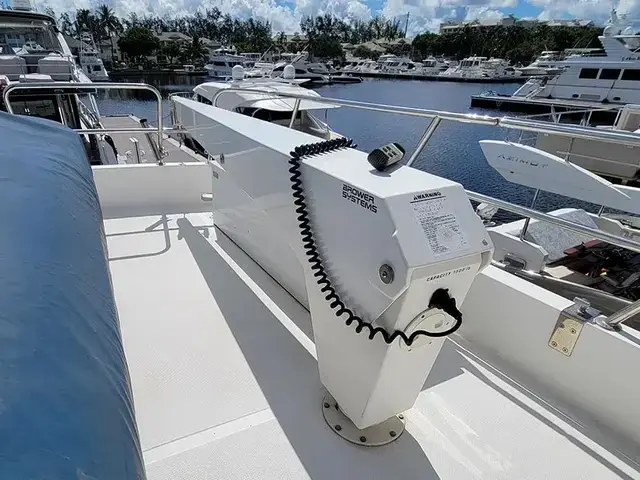 Outer Reef 650 Motoryacht