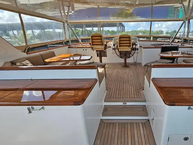 Outer Reef 800 Motoryacht