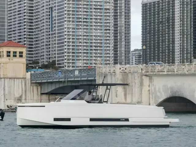 De Antonio Yachts D36 Open