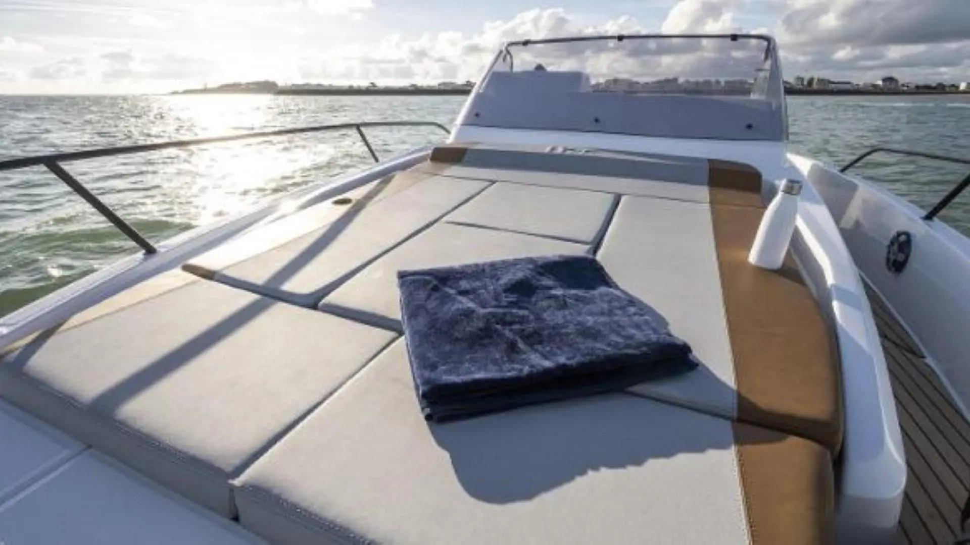 2023 Beneteau flyer 9 sun deck