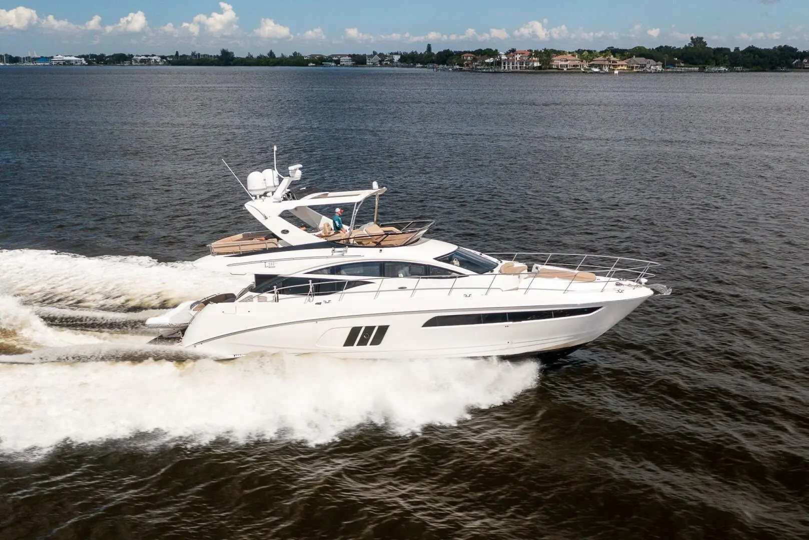 2016 Sea Ray l590