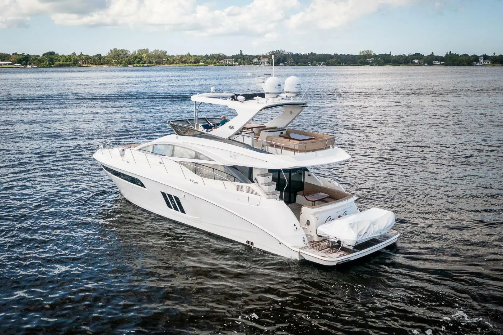 2016 Sea Ray l590