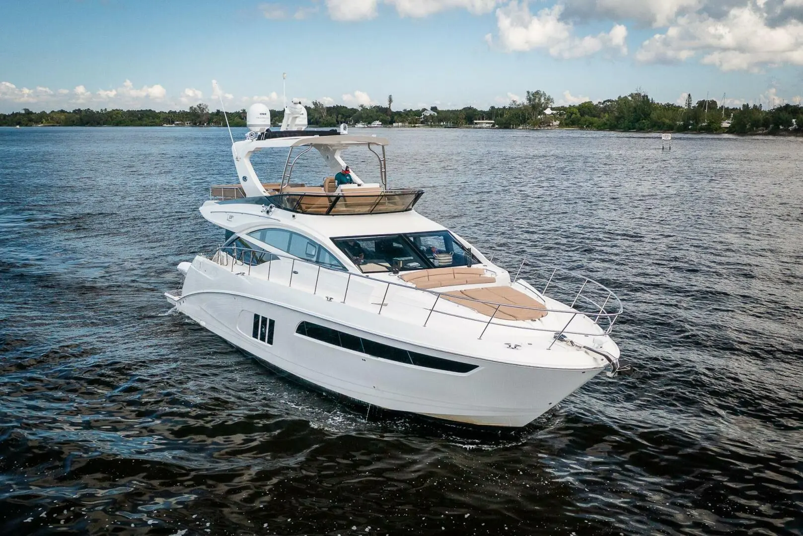 2016 Sea Ray l590