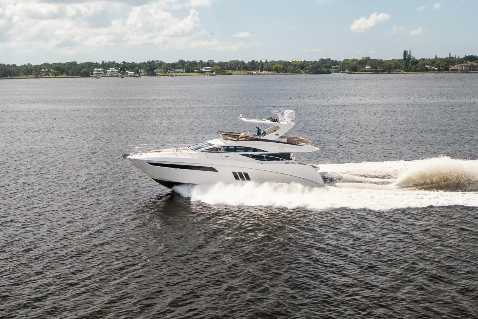 2016 Sea Ray l590