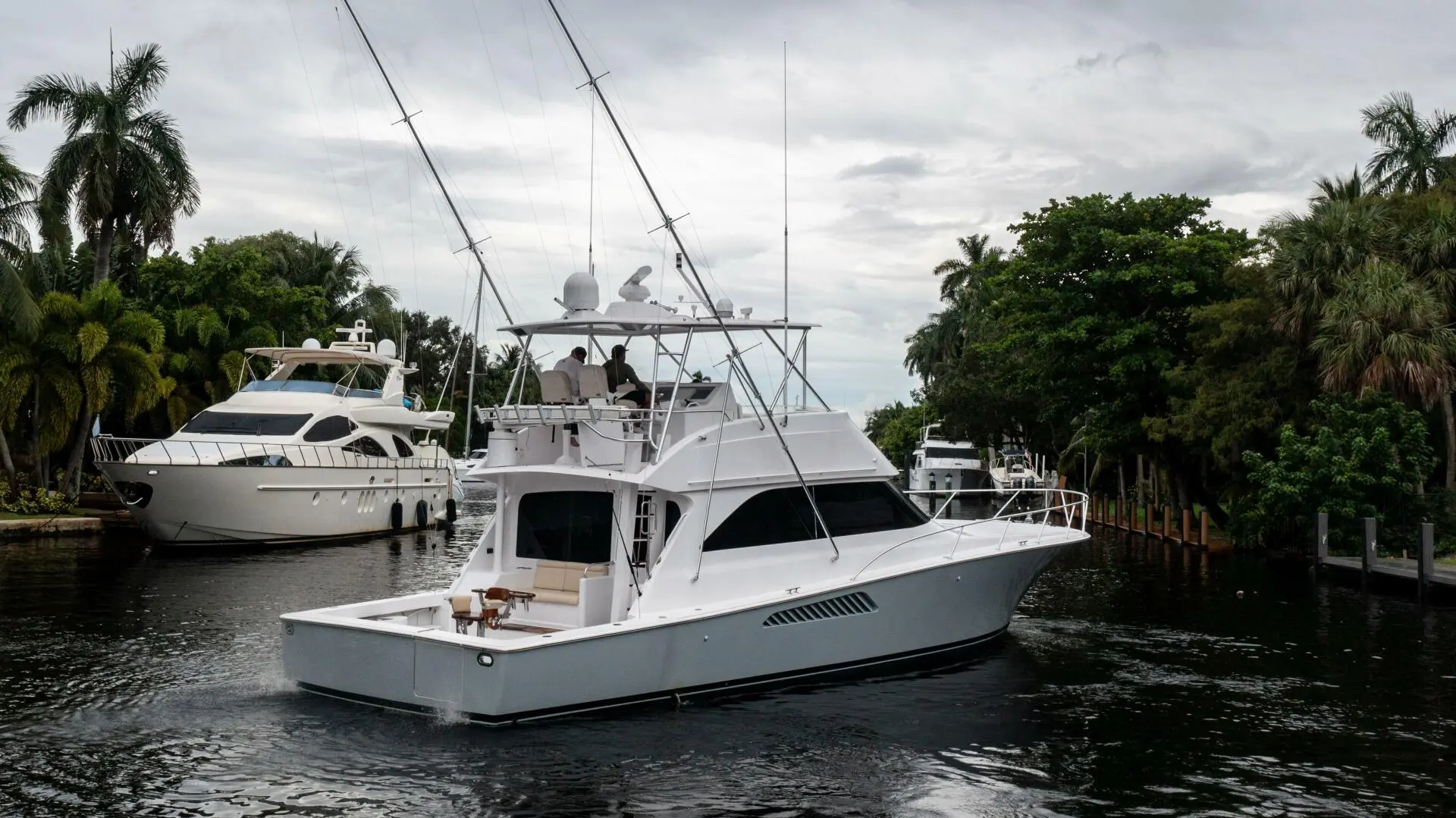 2005 Viking 53